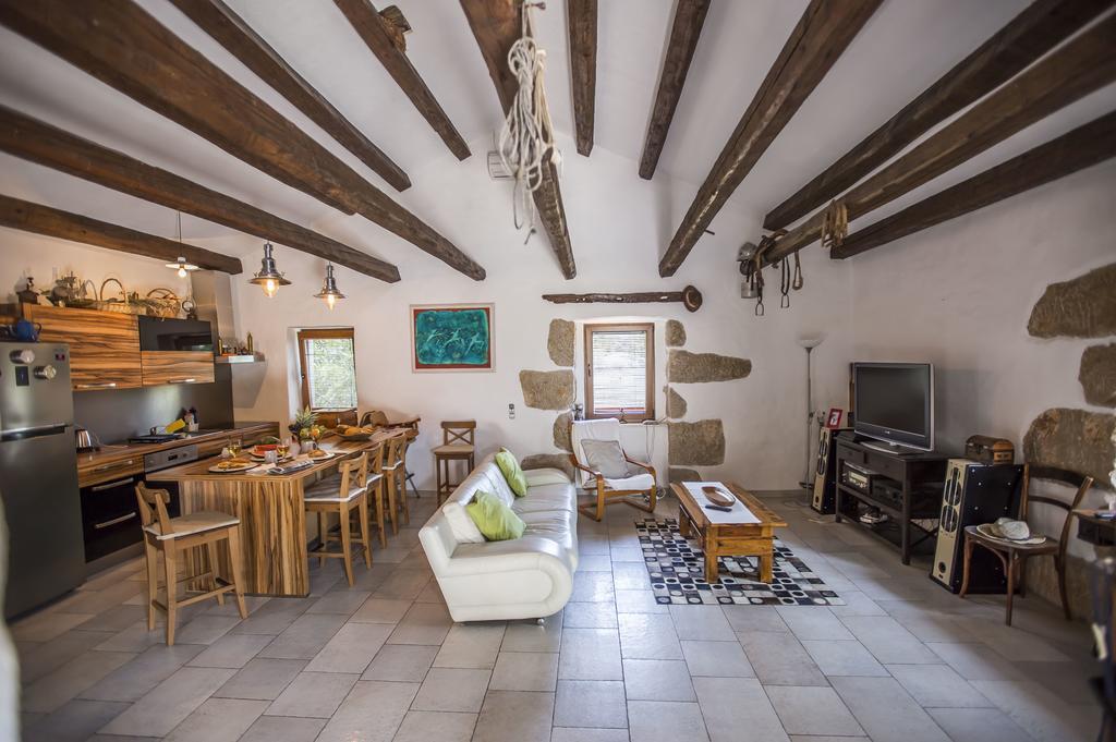 Apartments Villa Kras Krk Malinska Kültér fotó